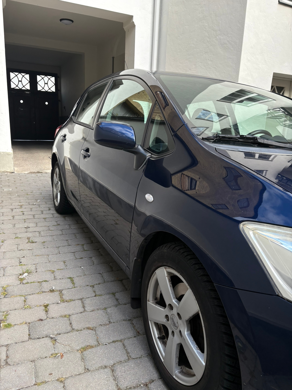 Toyota Auris 2.0 D-4D 2008, bild 4/9