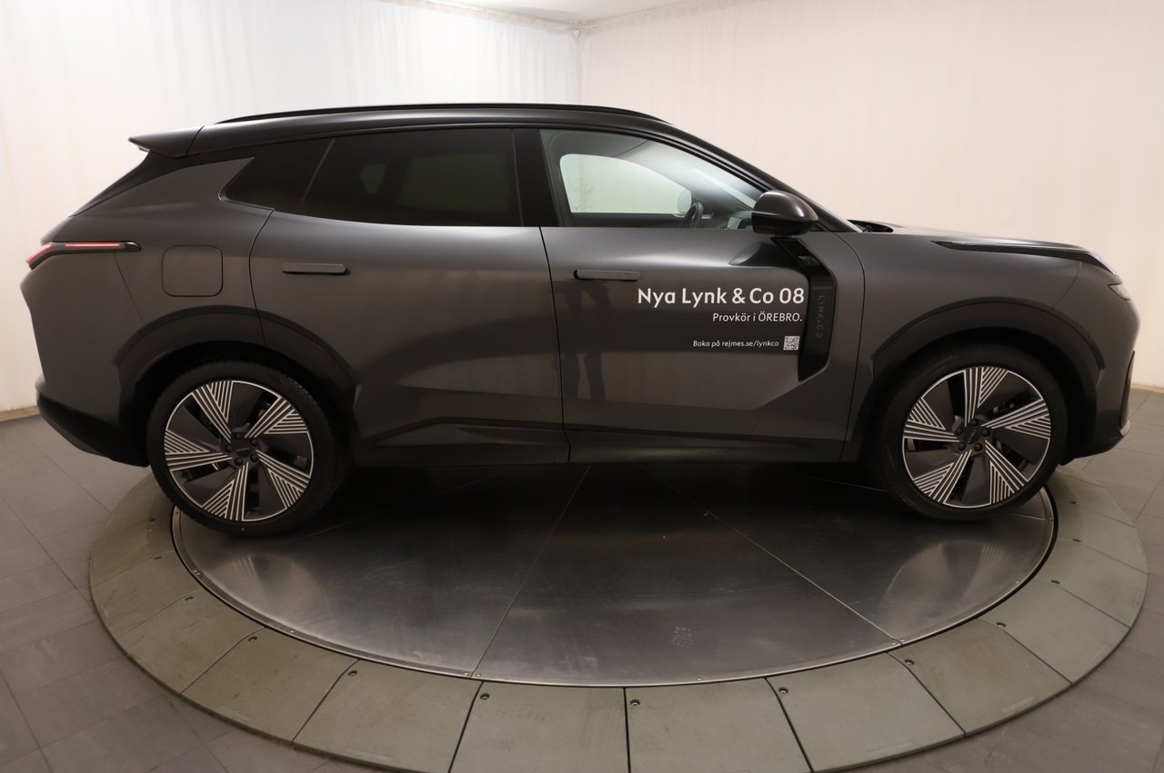 Lynk & Co 08 1.5TD PHEV More 2025, bild 2/10