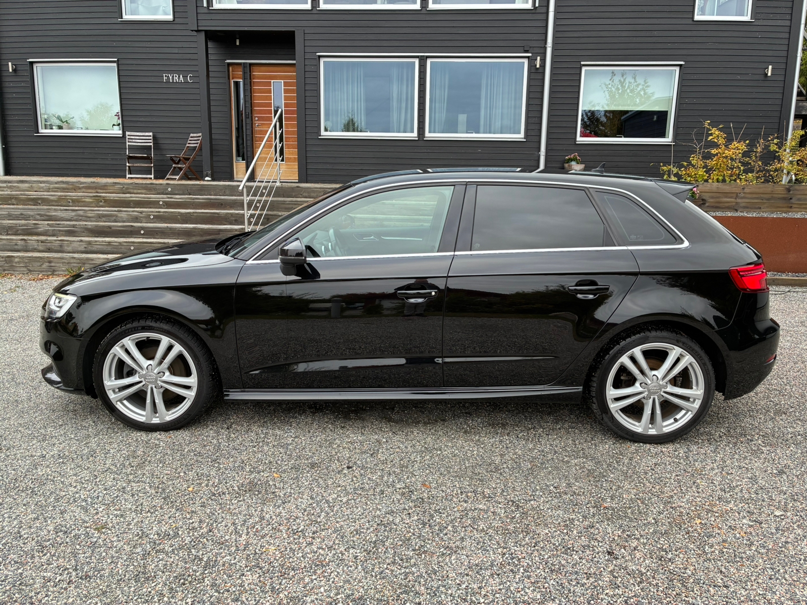 Audi A3 40 e-tron 2020, bild 4/10
