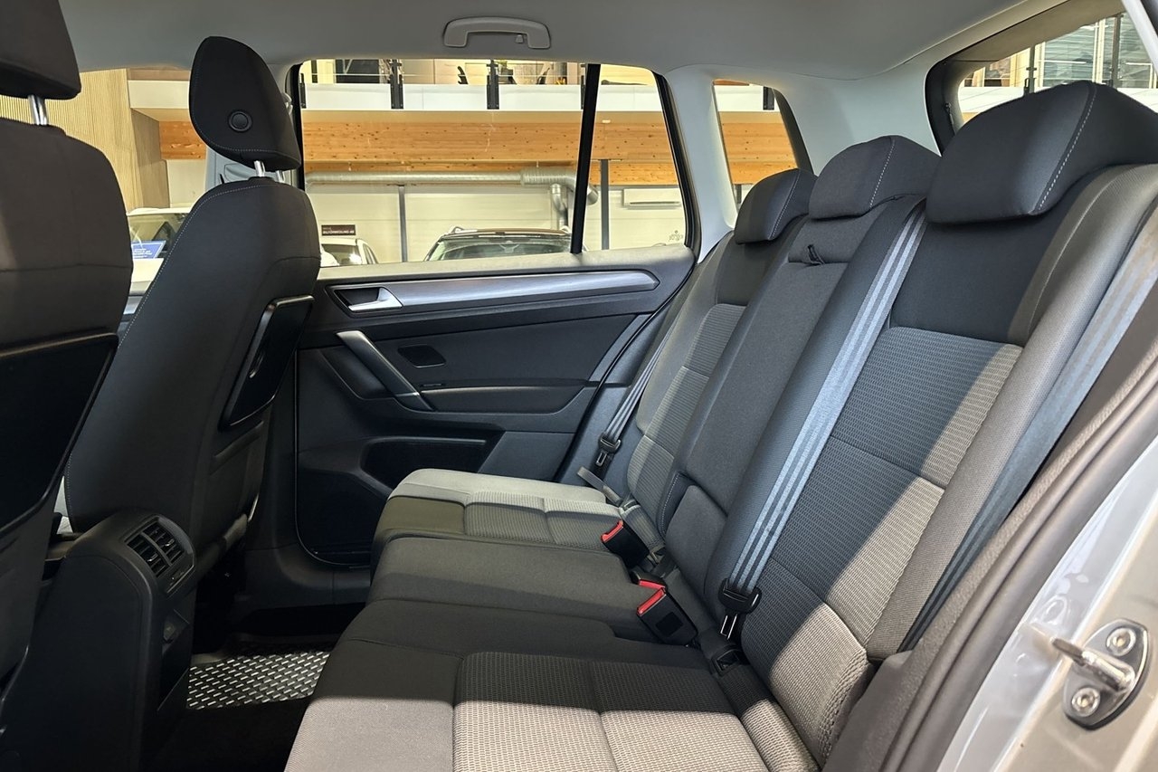 Volkswagen Golf Sportsvan 2019, bild 7/10