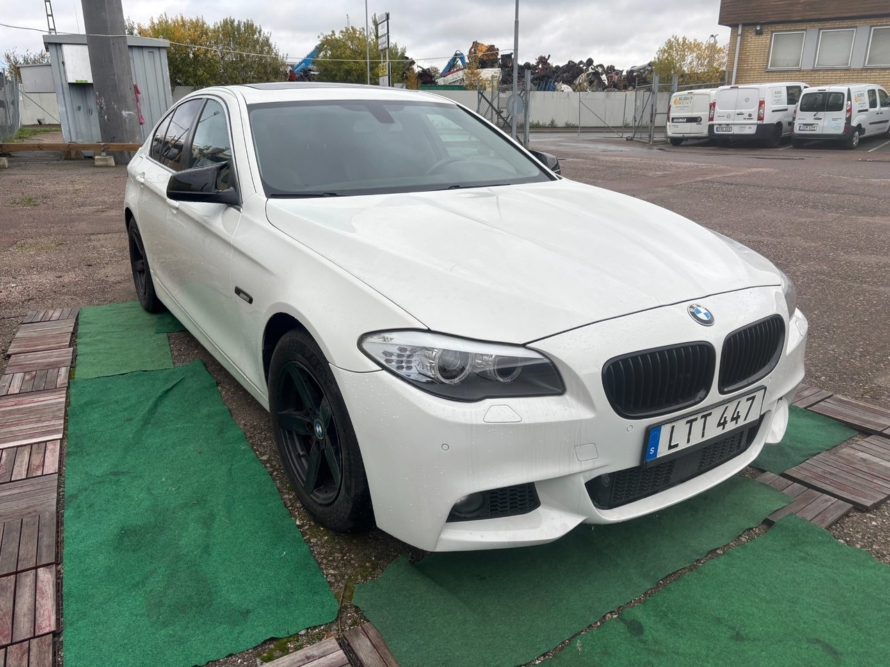 BMW 525 d xDrive Sedan Steptronic 2013, bild 2/5