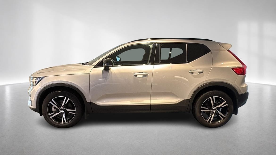 Volvo XC40 B3 Plus Dark 2025, bild 3/10