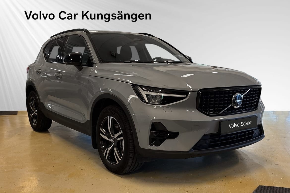 Volvo XC40 B3 Plus Dark 2025, bild 6/10