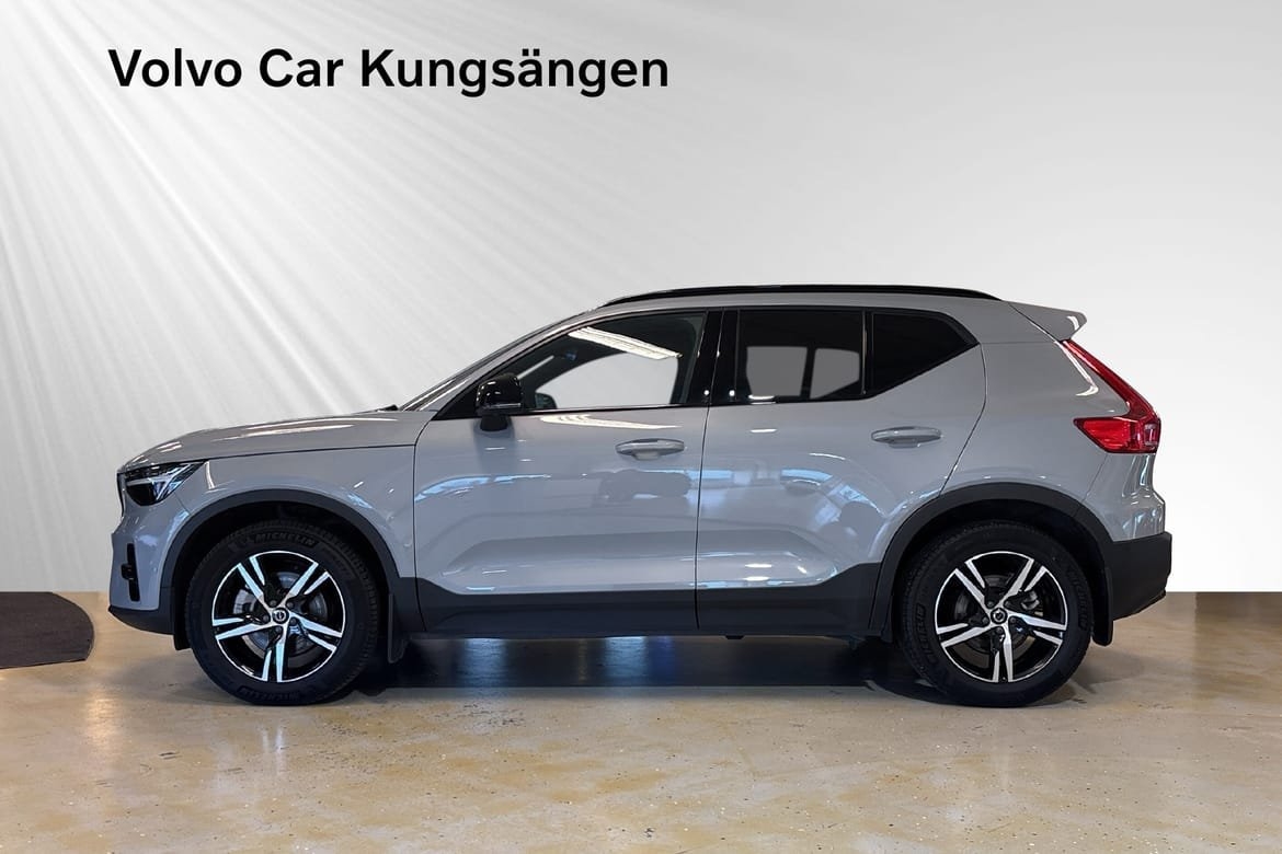 Volvo XC40 B3 Plus Dark 2025, bild 3/10