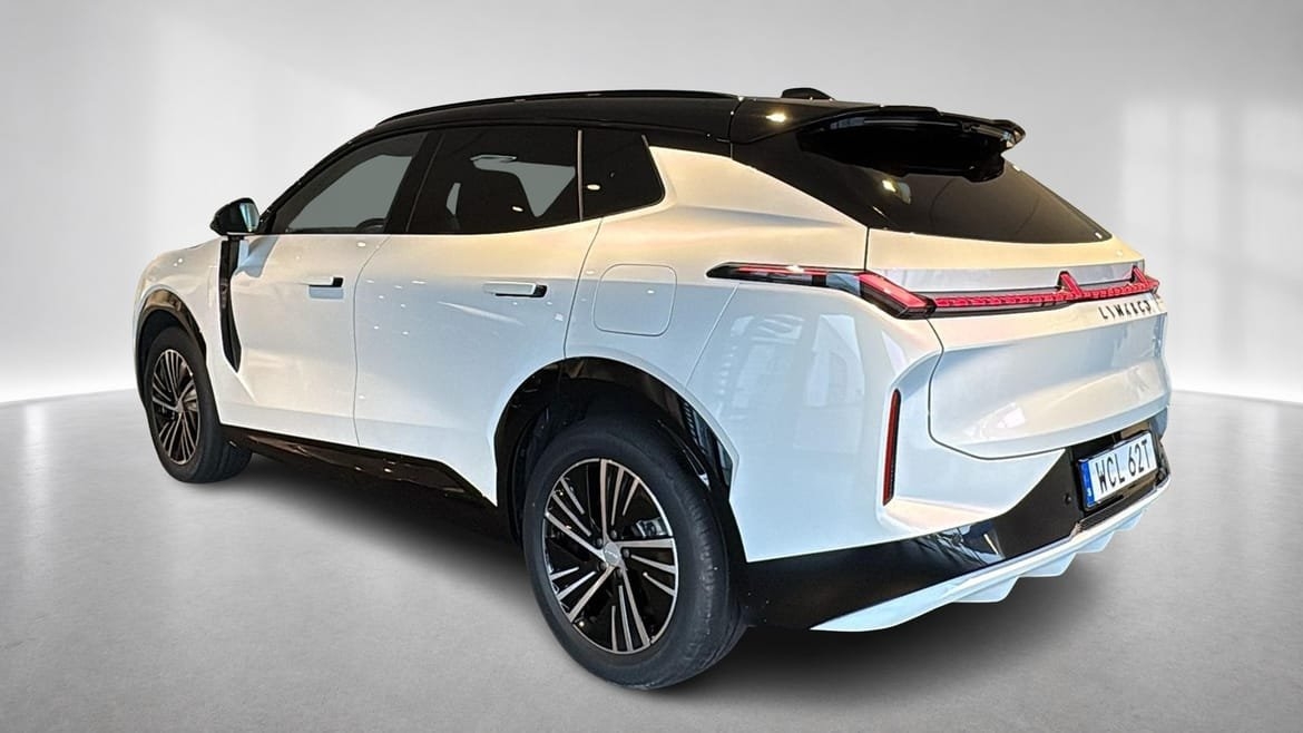 Lynk & Co 08 1.5TD PHEV Core 2025, bild 2/10