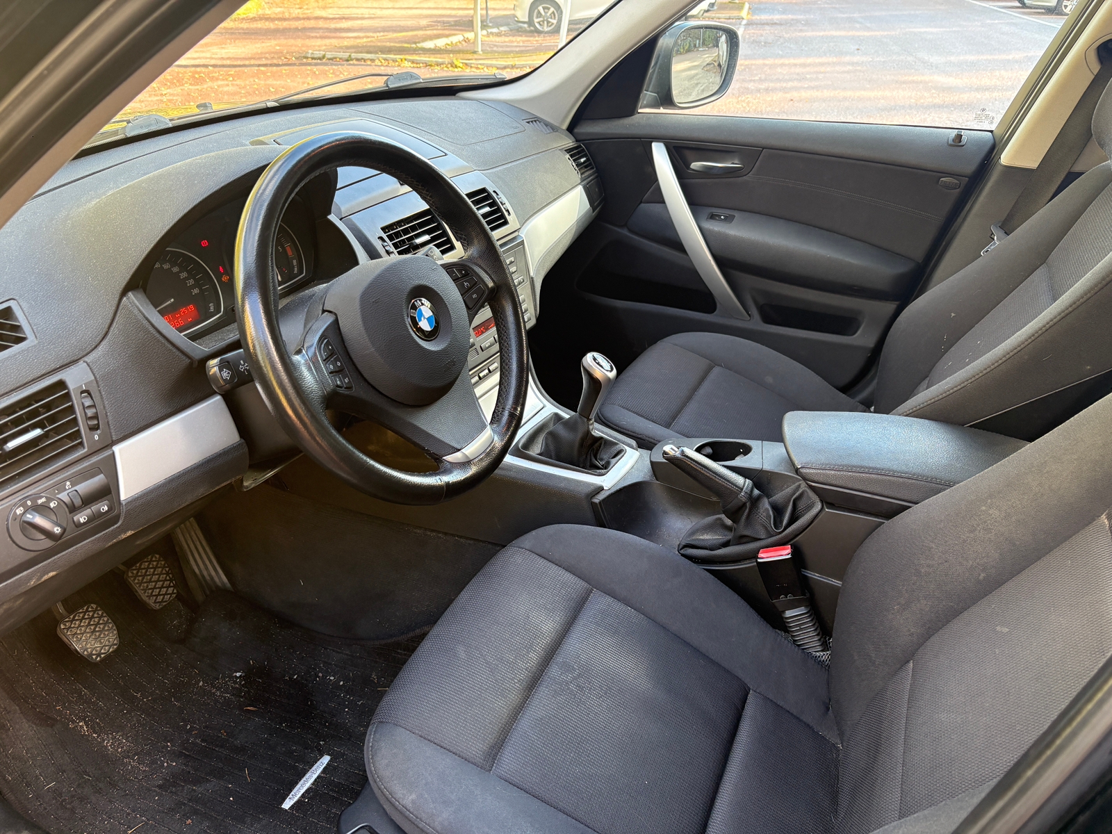 BMW X3 20d 2011, bild 5/9