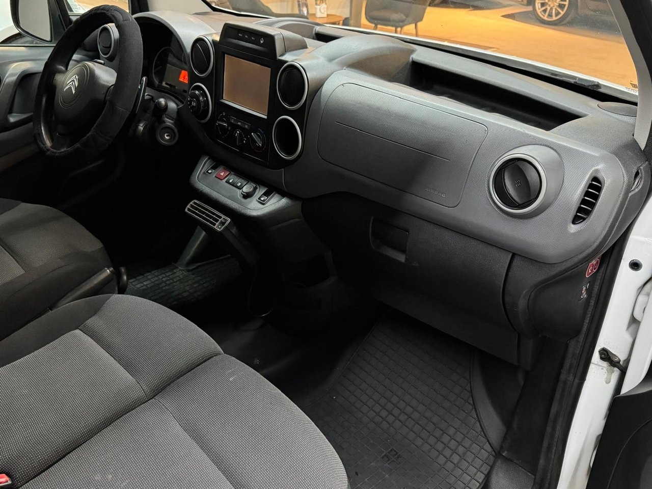 Citroen Berlingo BlueHDi 100 2016, bild 7/10
