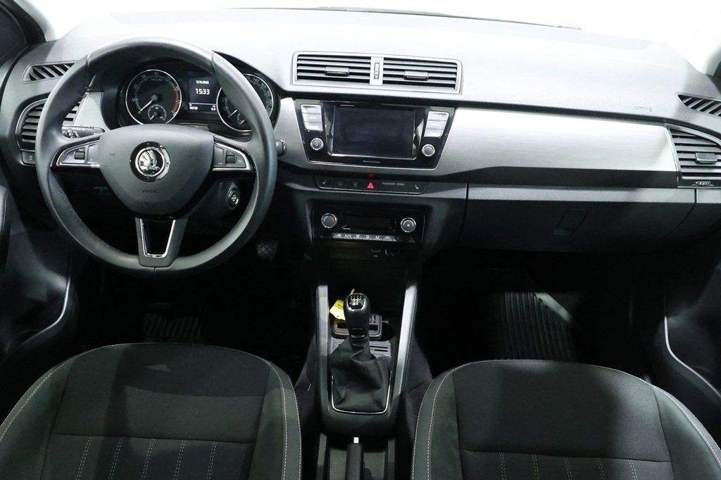 Skoda Fabia Combi Style 1,0 TSI 95 2019, bild 4/10