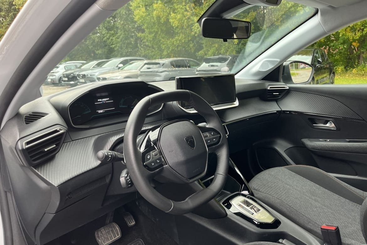 Peugeot 208 1.2 Hybrid 100 Style 2025, bild 5/10