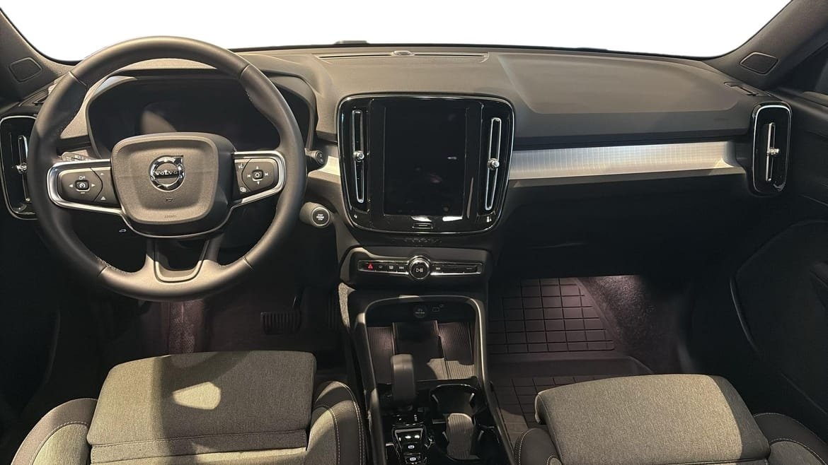 Volvo XC40 B3 Plus Dark 2025, bild 5/10