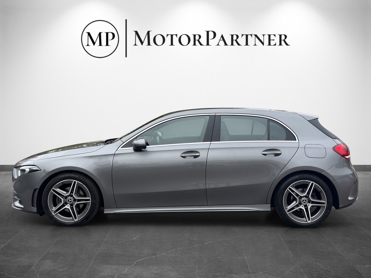 Mercedes-Benz A 180 AMG Line 2021, bild 4/10