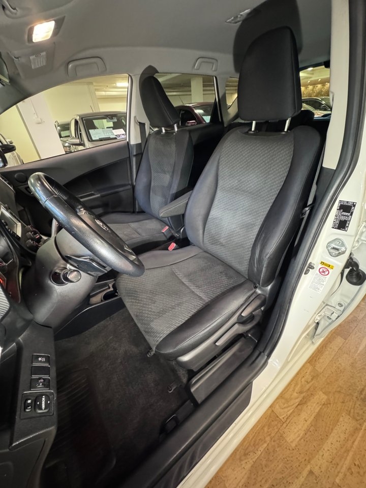 Toyota Verso-S 1.33 2012, bild 6/10