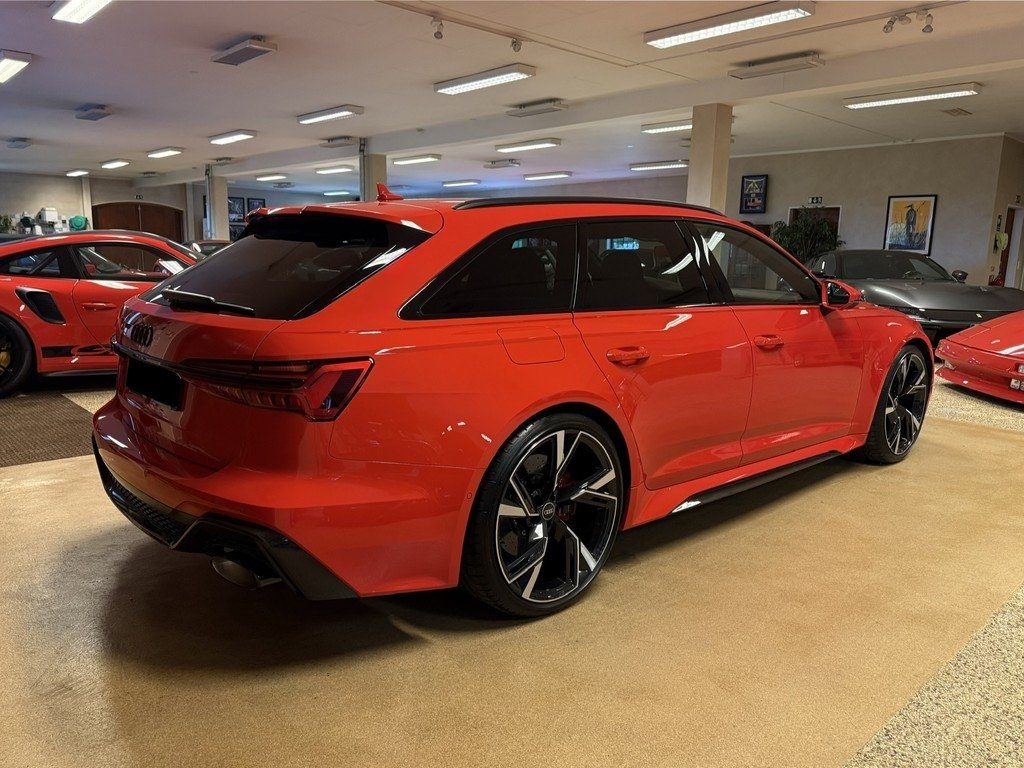 Audi RS6 Avant - Utrustad för 585 100 kr 2021, bild 5/10