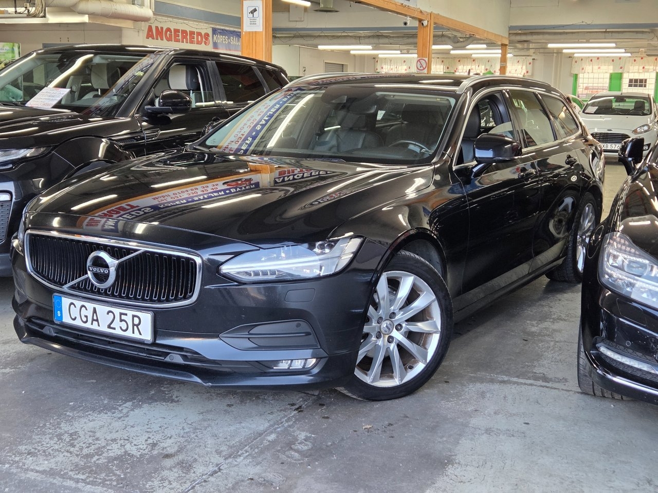 Volvo V90 D4 Momentum 2019, bild 2/10