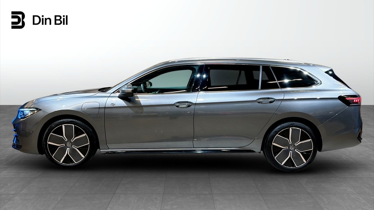 Volkswagen Passat R-Line 2025, kuva 2/23