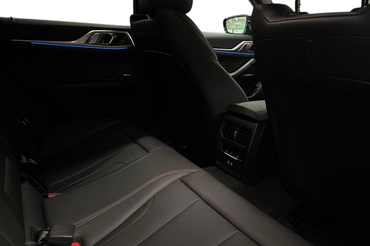 BMW i4 M60 2026, photo 7/10