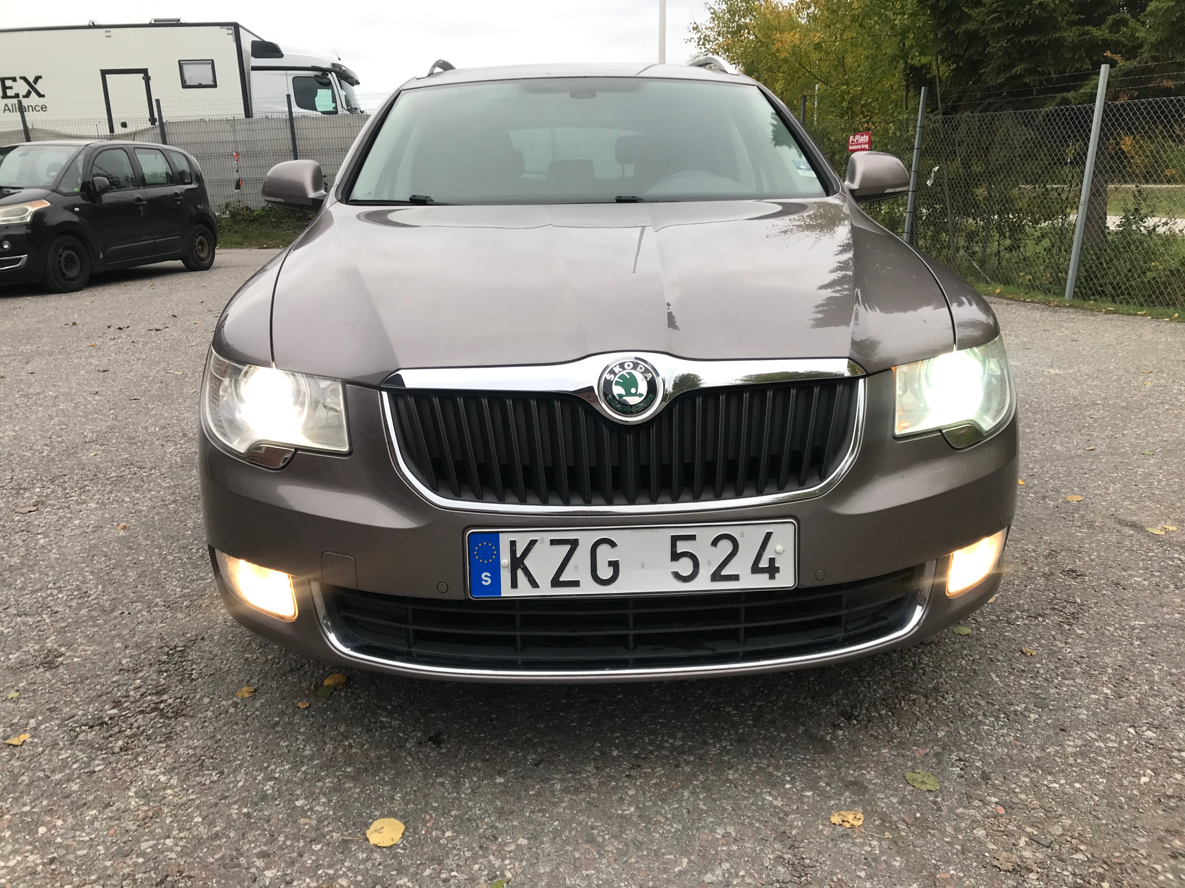 Skoda Superb 1.8 TSI 2011, bild 2/9