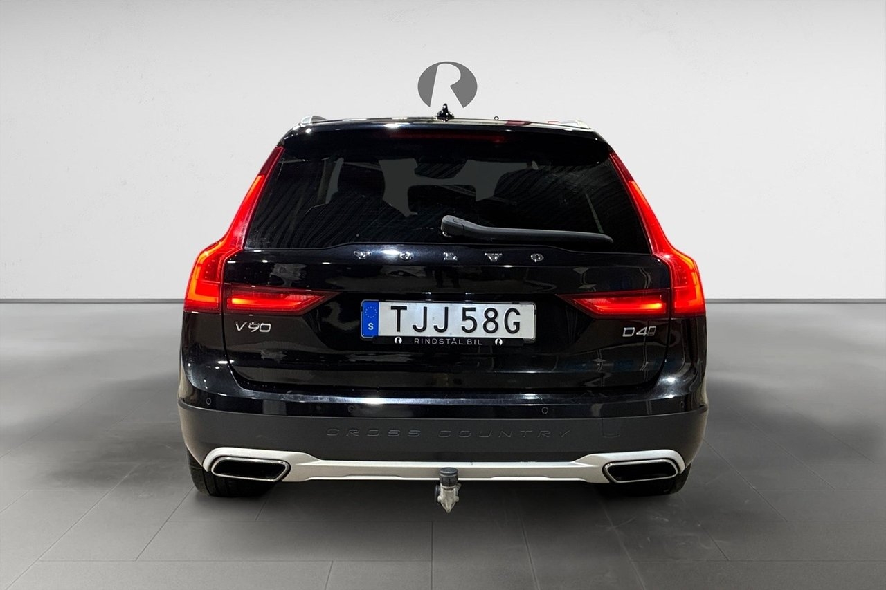 Volvo V90 Cross Country D4 Momentum 2019, bild 6/10