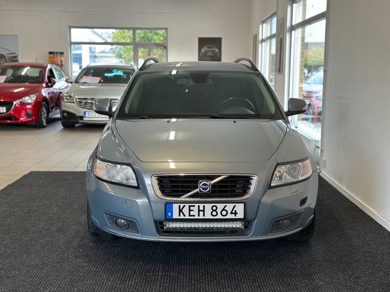 Volvo V50 1.8 Momentum 2010, bild 2/10