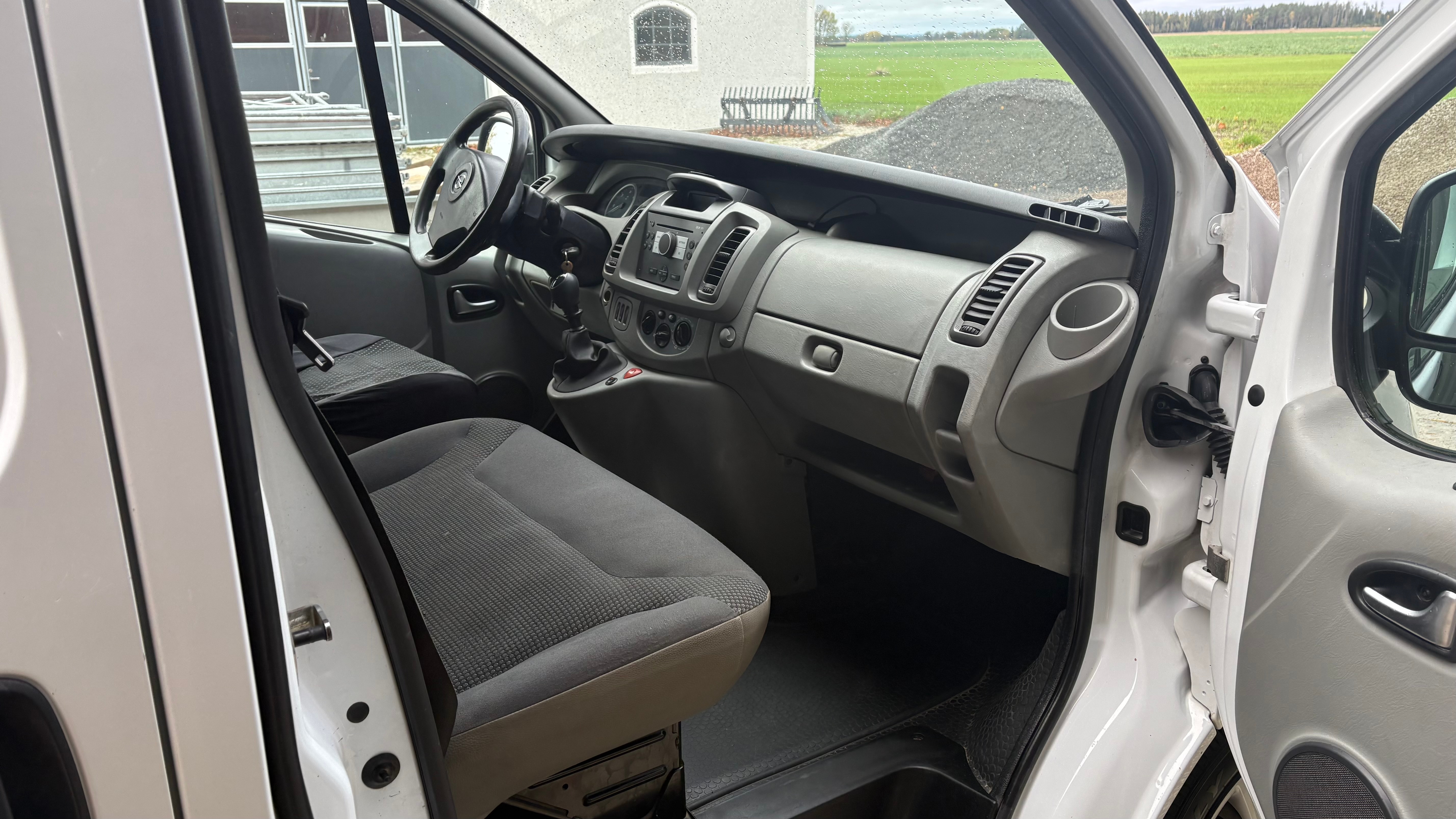 Opel Vivaro 2008, bild 5/10