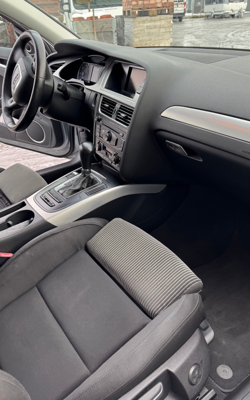 Audi A4 Sedan 2.7 TDI V6 DPF Multitronic 2008, bild 4/9