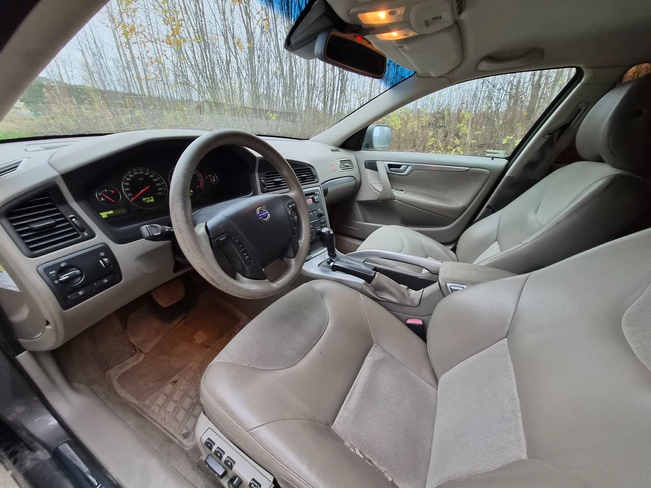 Volvo XC70 2.5T Momentum 2005, photo 6/10