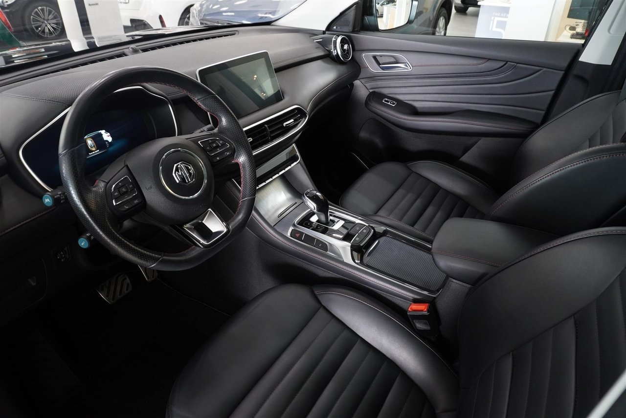 MG EHS Luxury 2021, bild 2/10