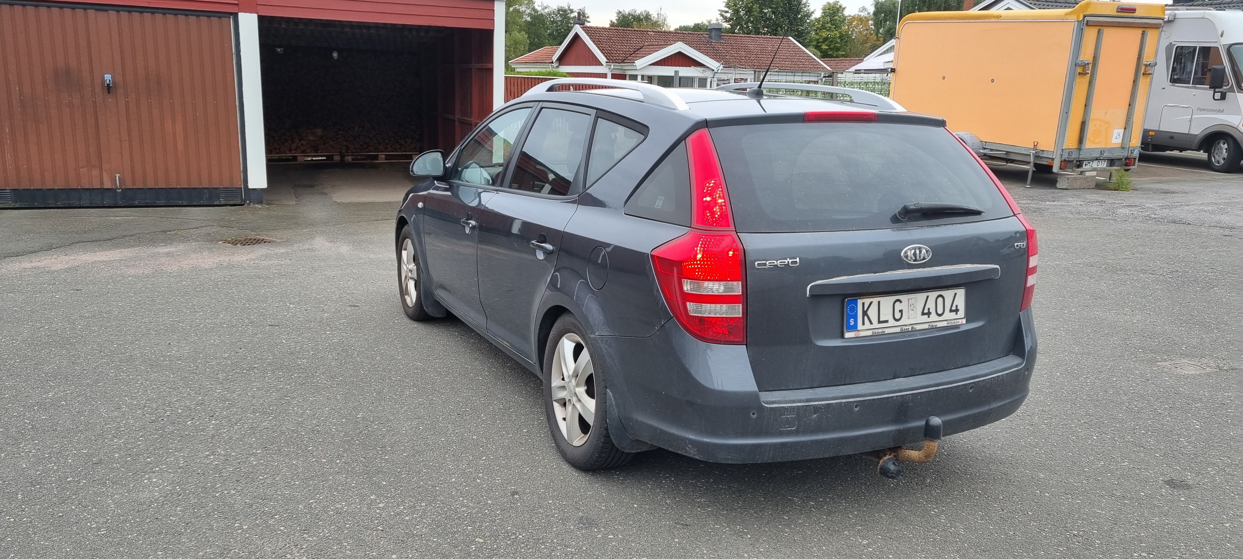 Kia Ceed 1.6 CRDi 115 2008, bild 2/5