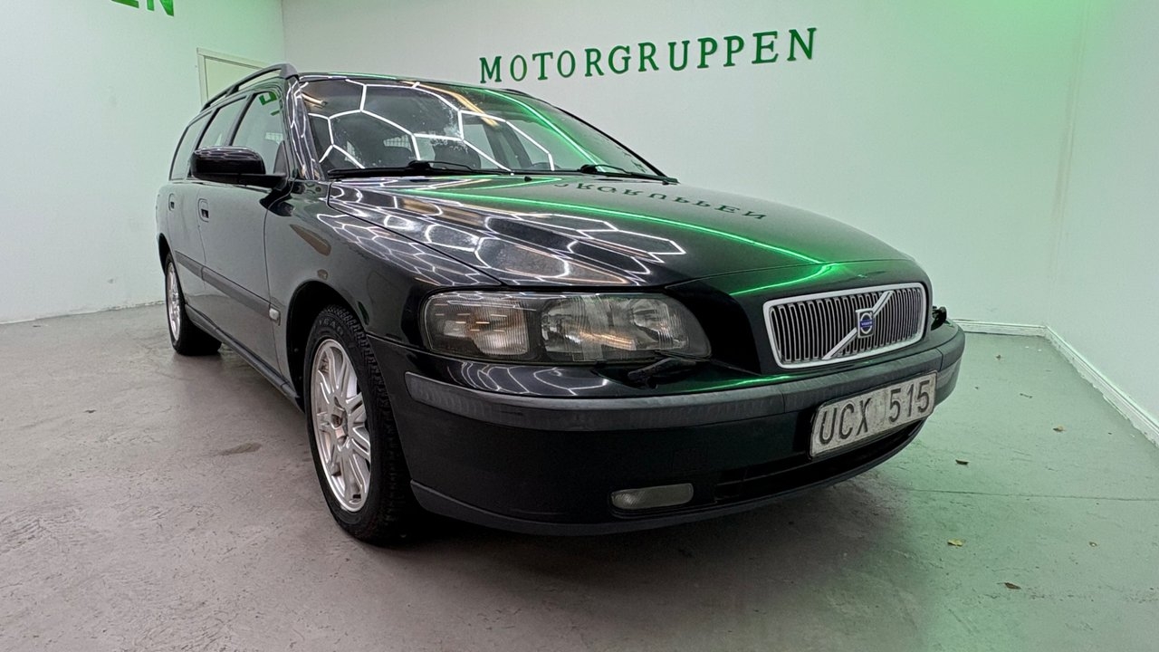 Volvo V70 2.5T Business 2004, bild 2/10