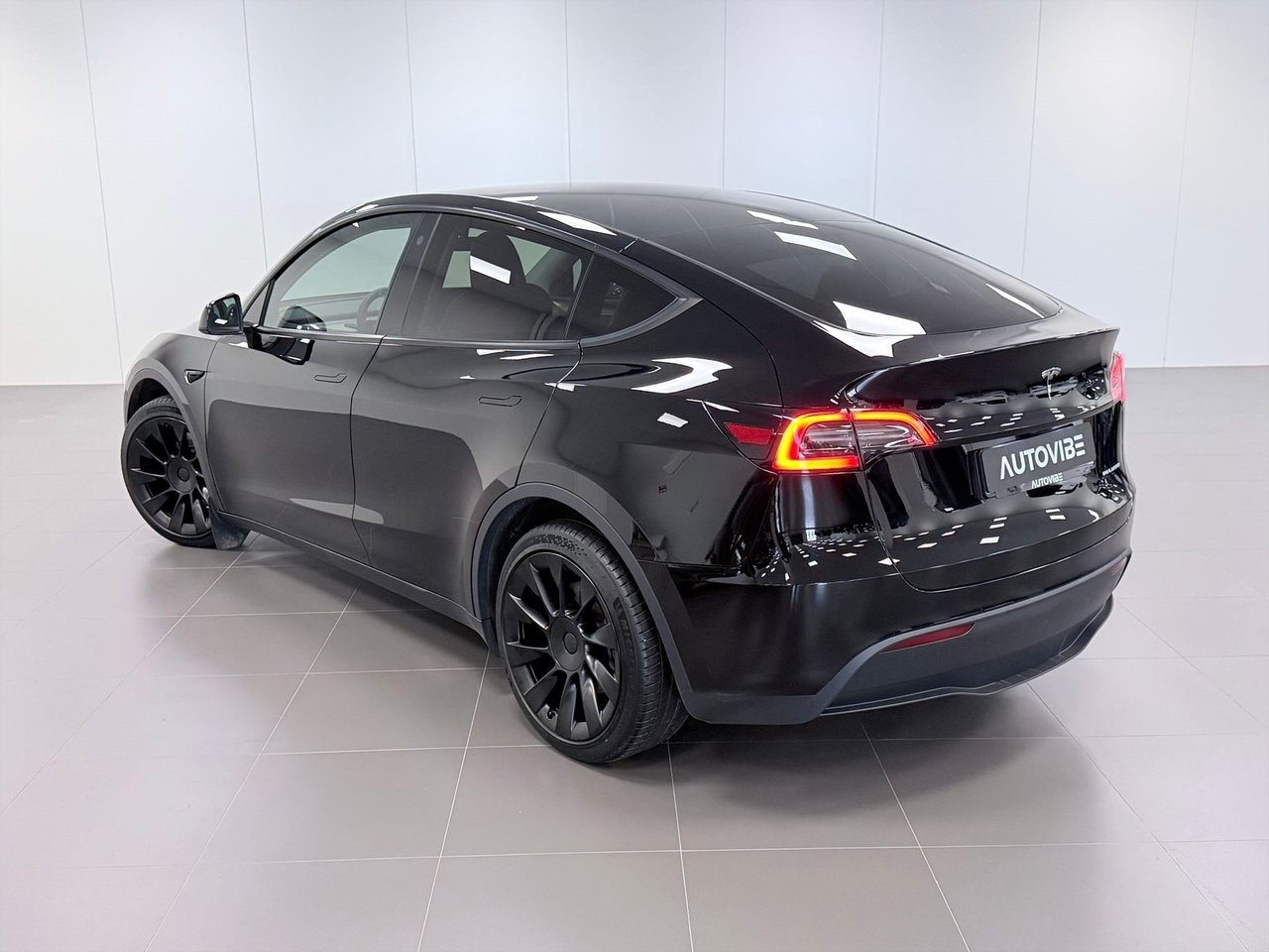 Tesla Model Y 2023, bild 3/10
