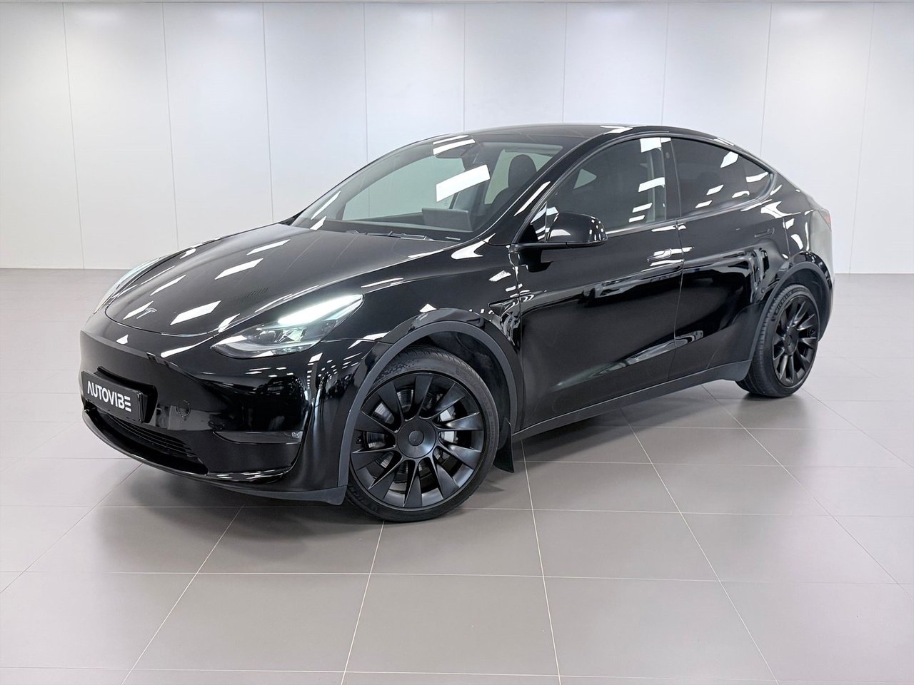 Tesla Model Y 2023, bild 2/10