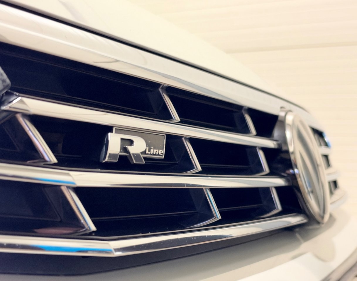 Volkswagen Passat 2.0 TDI SCR R-Line 2018, photo 4/10