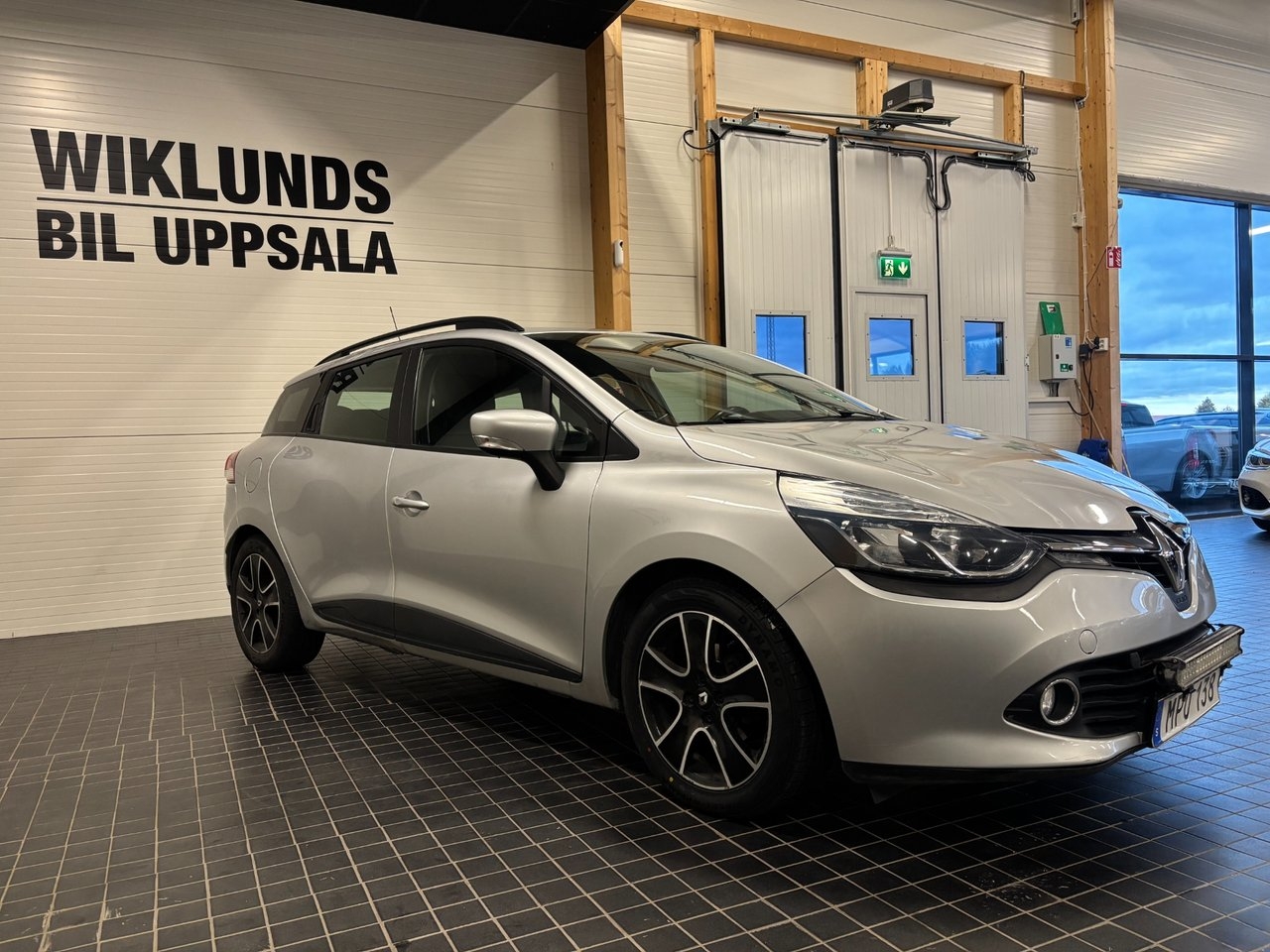 Renault Clio dCi 90 Dynamique 2016, bild 2/10