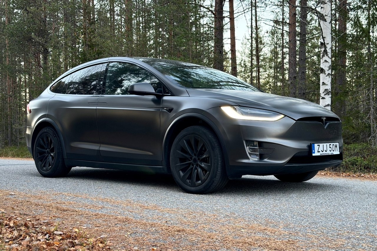 Tesla Model X 2017, kuva 6/10