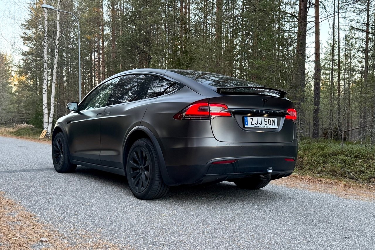 Tesla Model X 2017, kuva 4/10