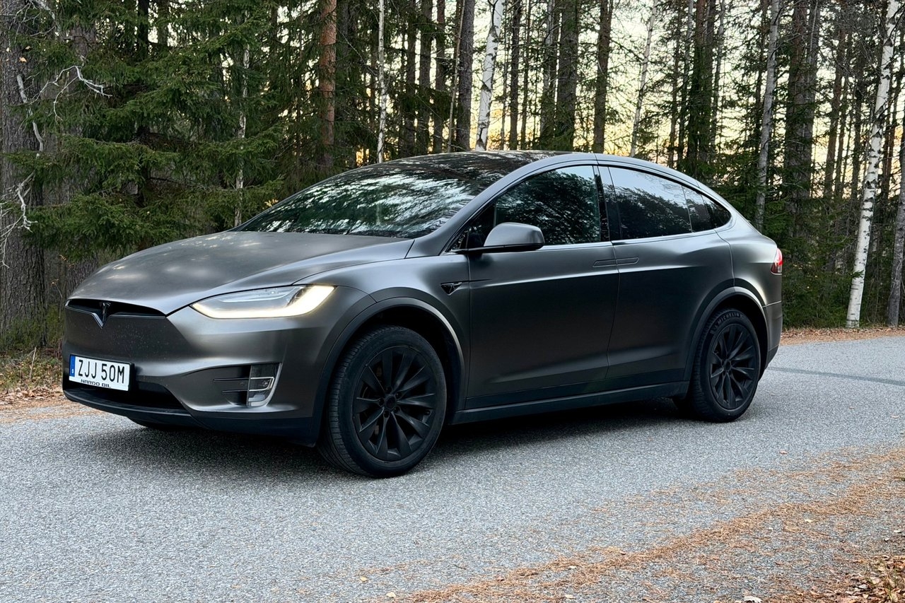 Tesla Model X 2017, kuva 7/10