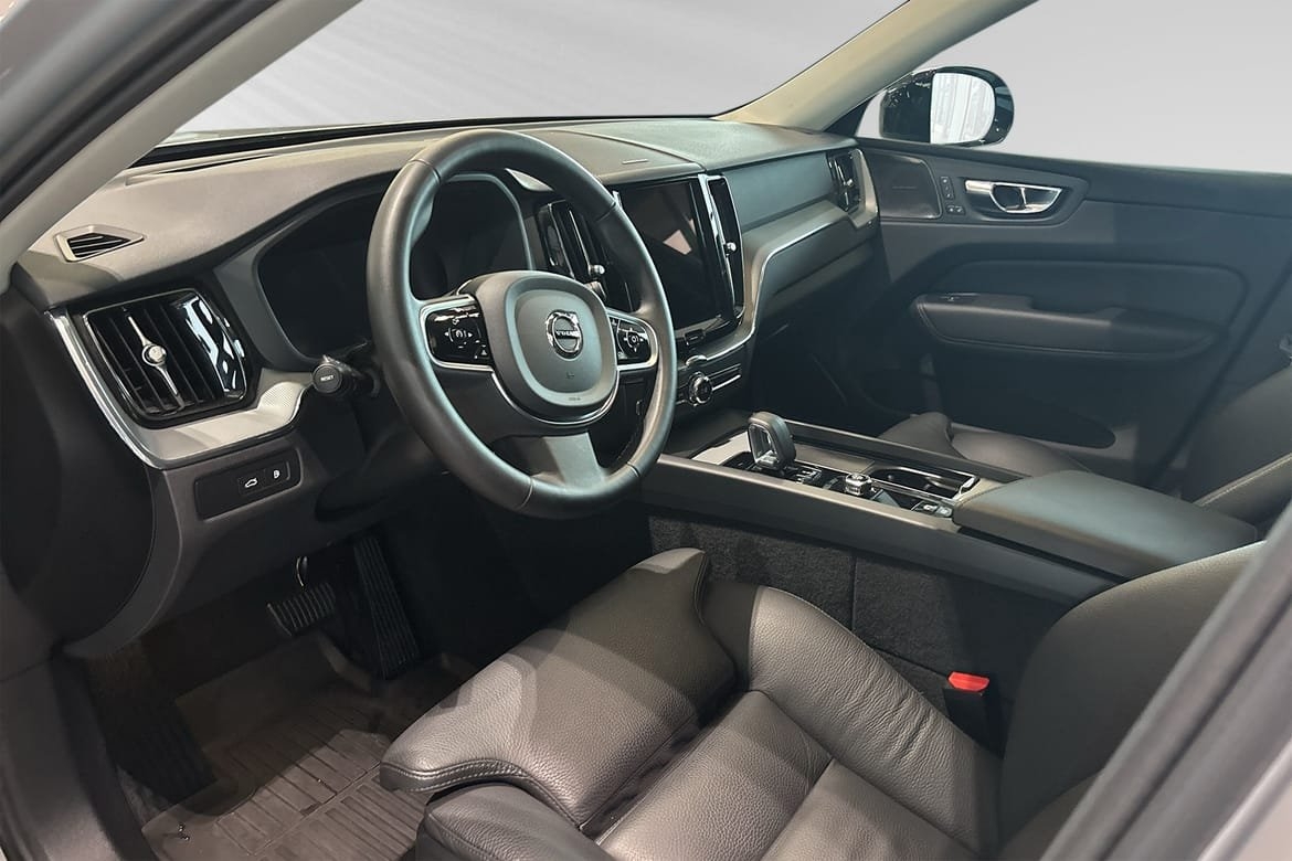 Volvo XC60 T6 Plus Dark 2025, kuva 7/10