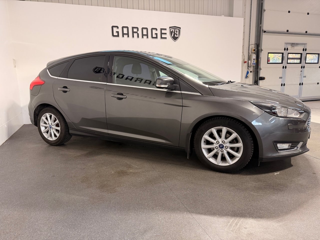 Ford Focus 1.0 EcoBoost Titanium 2016, bild 5/10