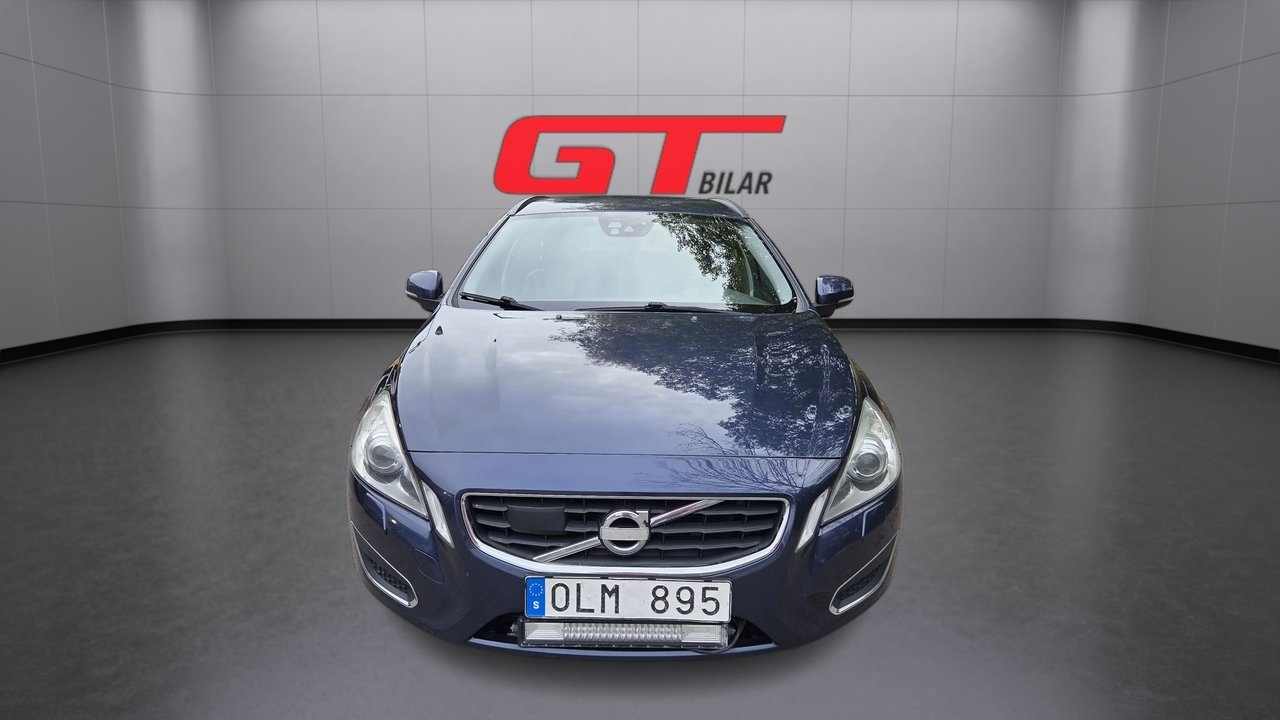 Volvo V60 Momentum Business Edition Pro 2013, bild 2/10