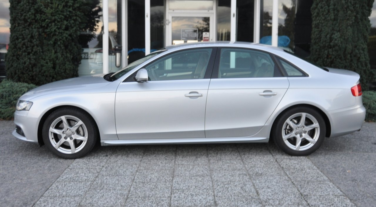 Audi A4 2.0 TFSI 2009, bild 3/10