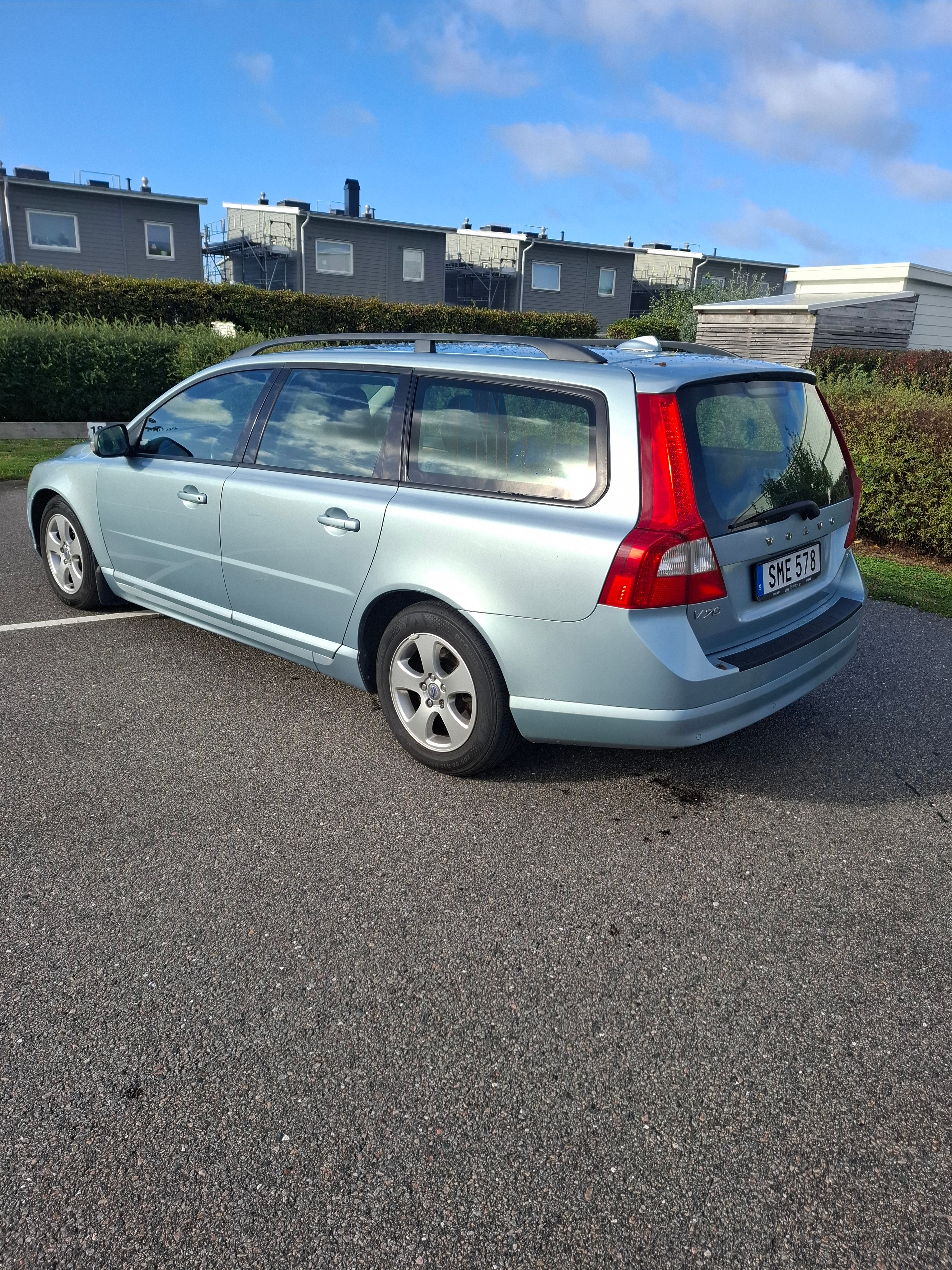 Volvo V70 2.5FT 2009, bild 2/7