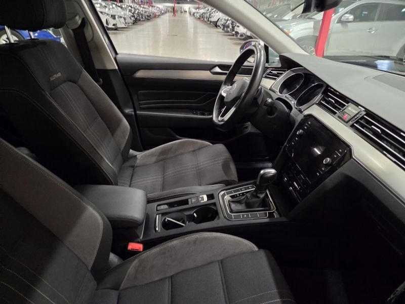 Volkswagen Passat Alltrack 2.0 TDI SCR 2023, kuva 4/10