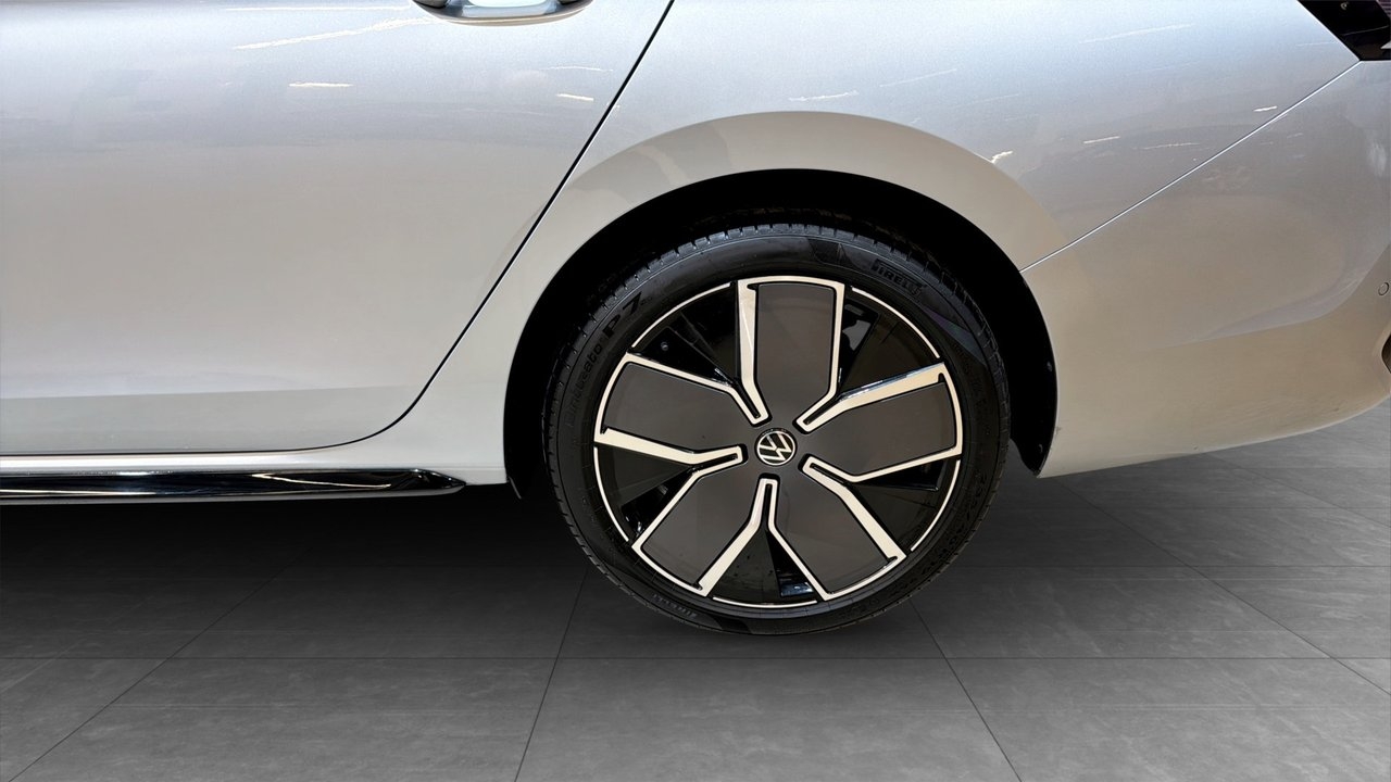 Volkswagen Passat R-Line 2026, bild 6/23