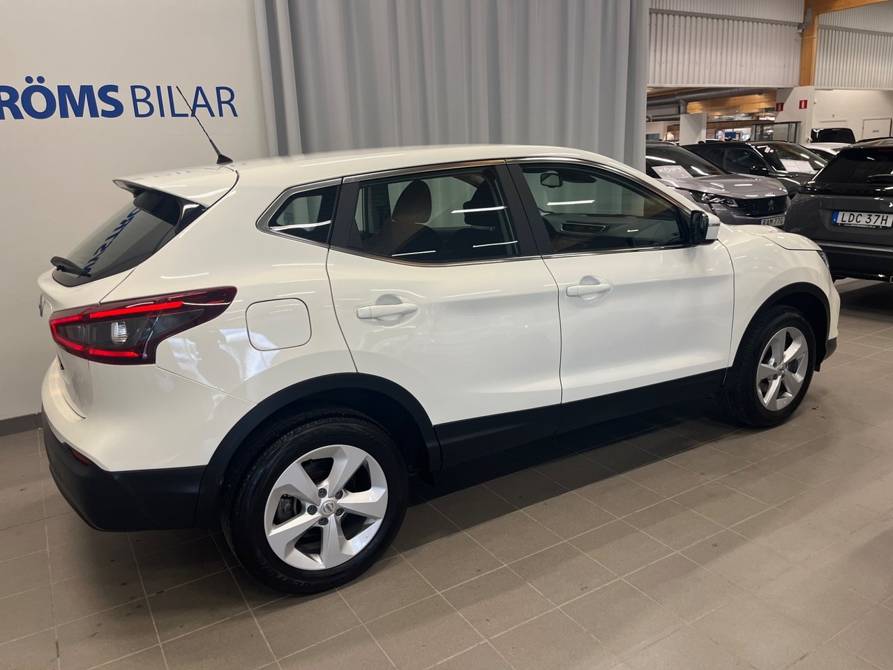 Nissan Qashqai 2021, bild 4/10