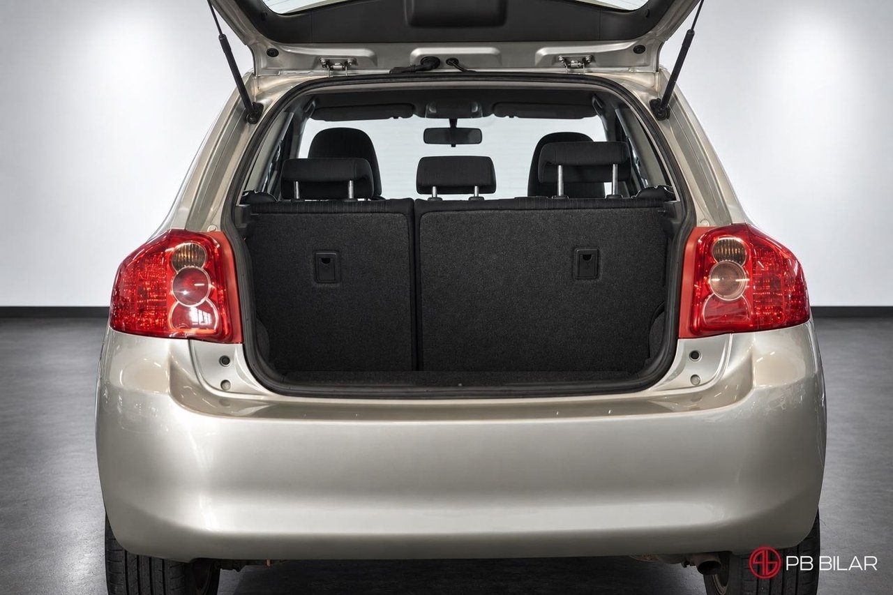 Toyota Auris 1.6 2009, kuva 6/10