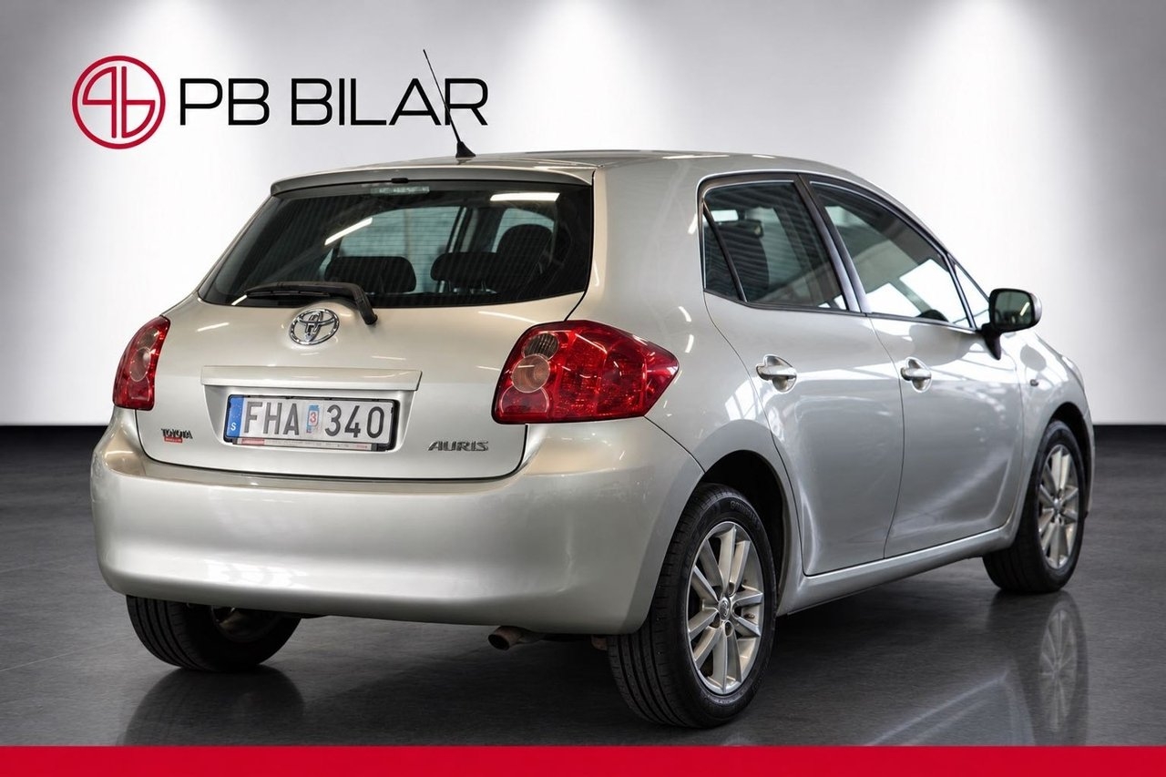 Toyota Auris 1.6 2009, kuva 7/10