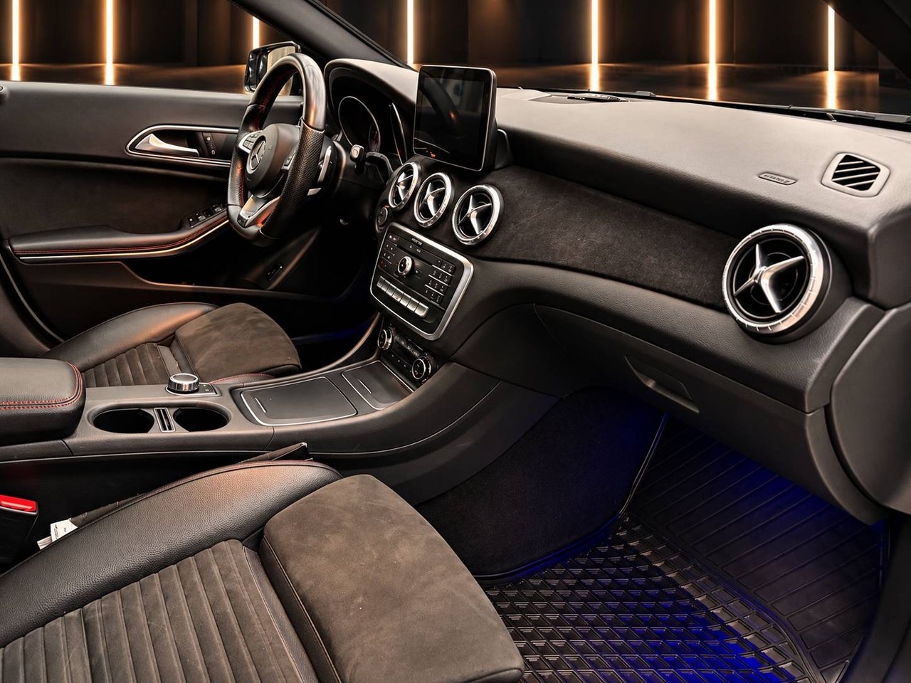 Mercedes-Benz CLA 2018, bild 4/10