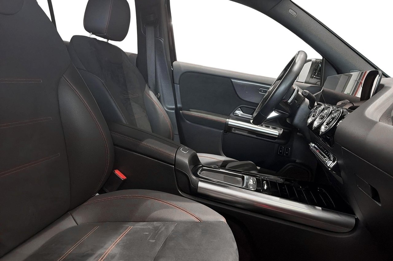 Mercedes-Benz GLA 2024, bild 4/10