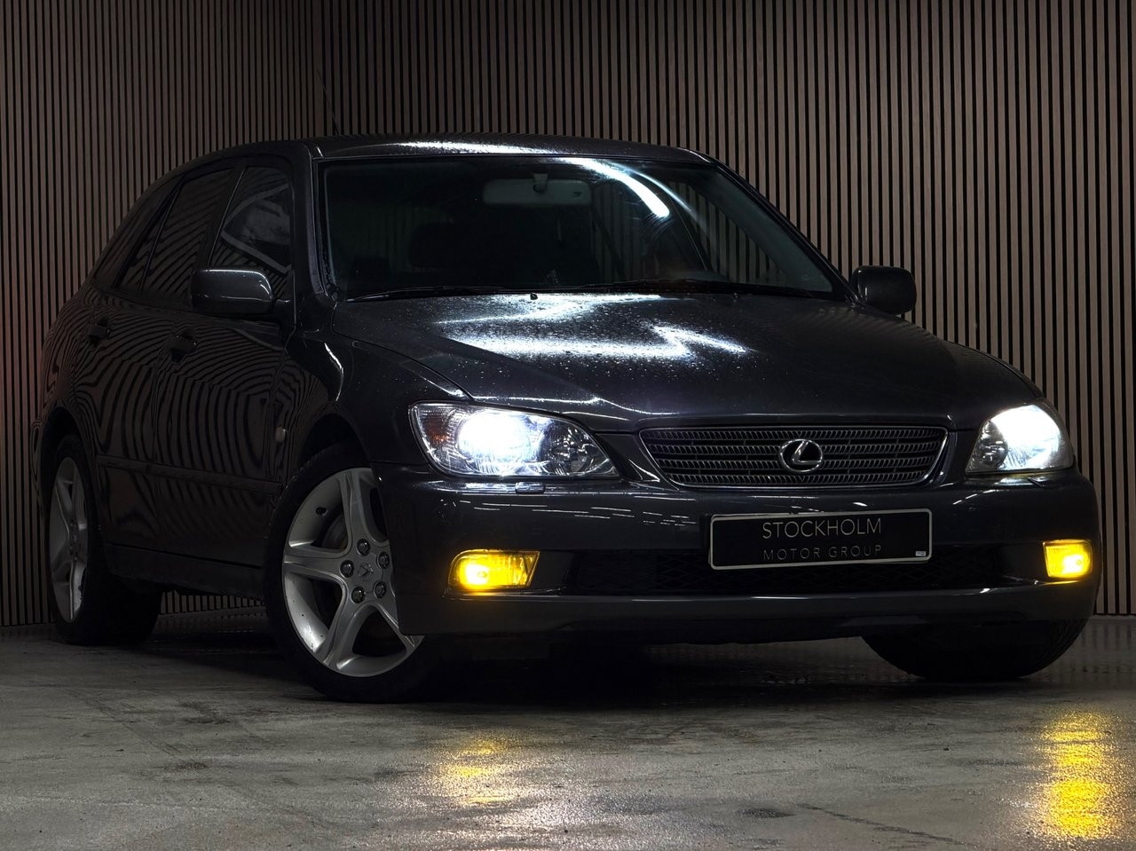 Lexus IS 200