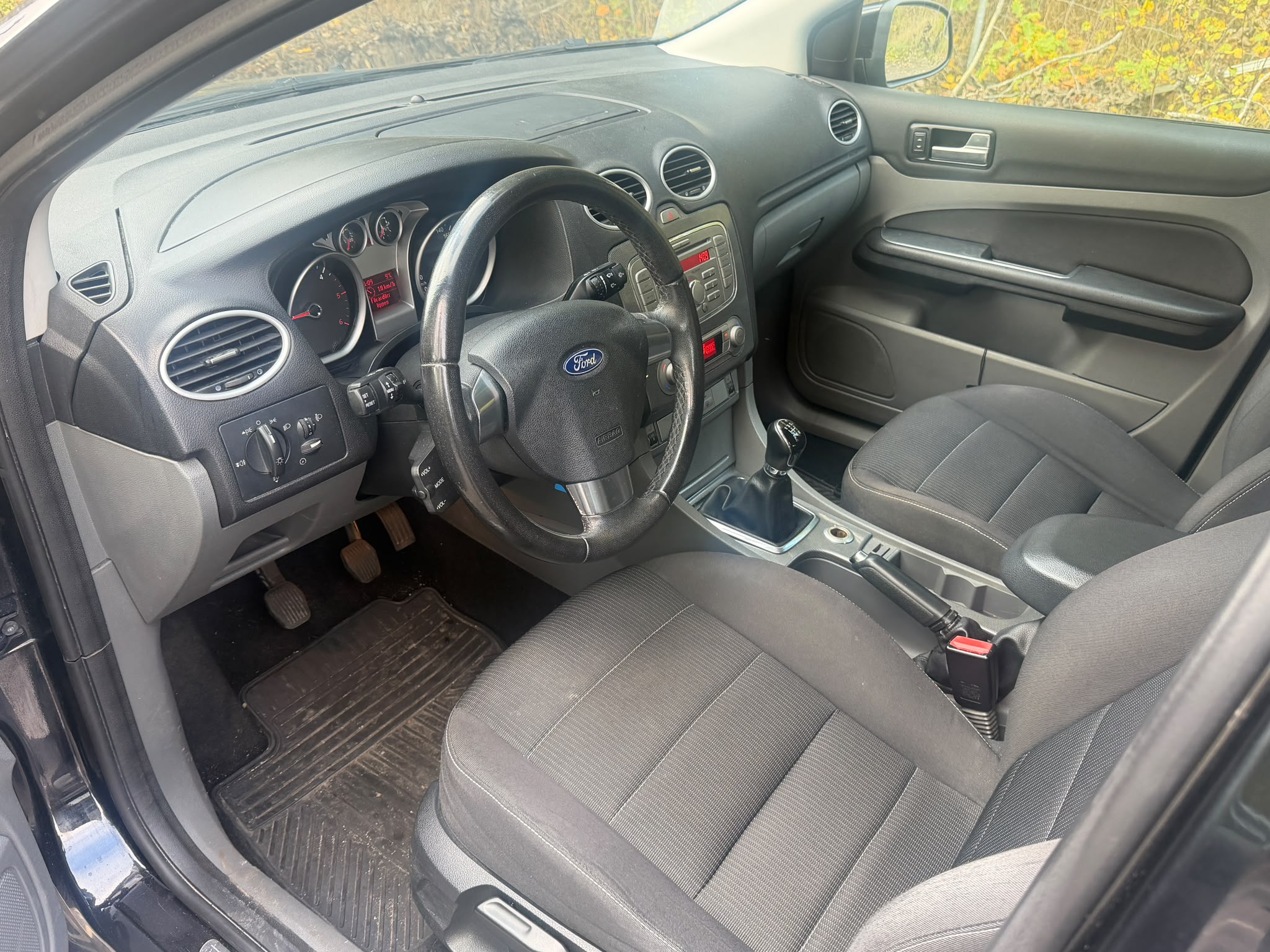 Ford Focus 2008, kuva 2/6